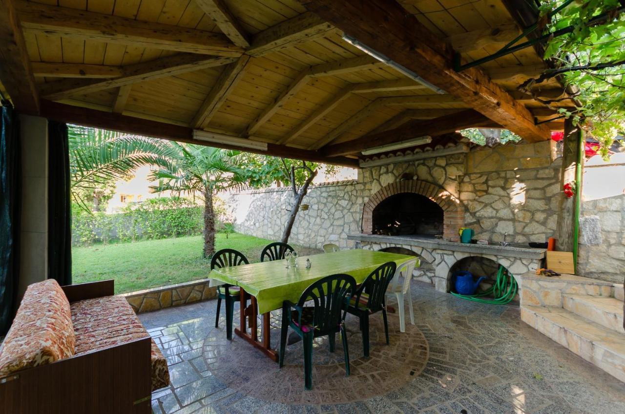 Apartments Zorka Kampor Екстер'єр фото